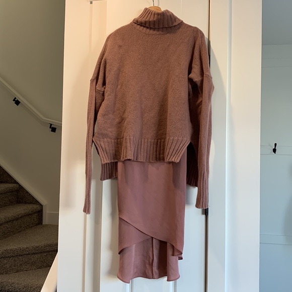 BCBG turtleneck dress 2 pieces size XS - Picture 4 of 7